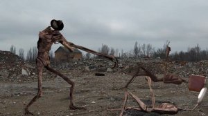 Сиреноголовый Картун Кэт против Гренни Трубоголовый Великая мать мегафон в реальной жизни.