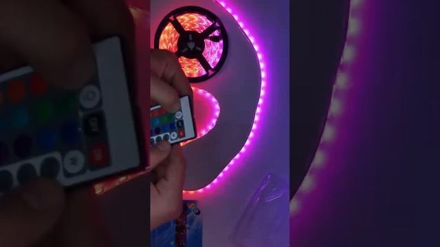 Світлодіодна стрічка SMD 5050 RGB LED 5 м IP65 з пультом і блоком живлення, 5м смотреть онлайн