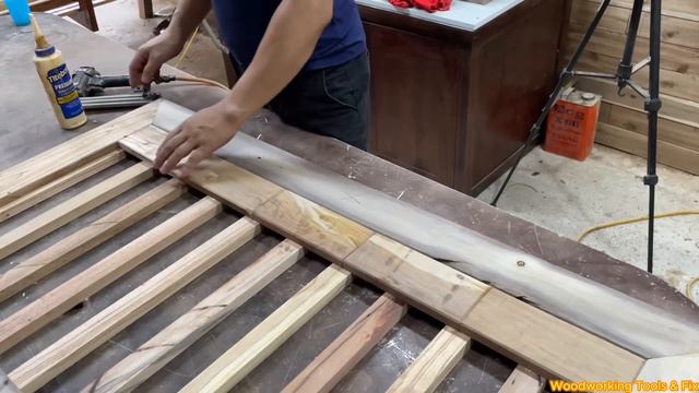 Wood Crafts: Crafting A Beautiful Wooden Dining Table From An Old House | Woodworking Upcycling Ide