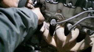 Замена термостата Авео 1.5, Ланос 1.5, быстро, без снятия ремня ГРМ.