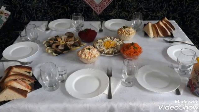 Святковий стіл - Чекаємо гостей смотреть онлайн