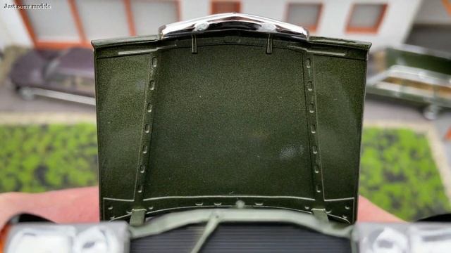 1:18 Mercedes-Benz W123 200 1980-1985, Cypress green metallic - Norev Dealer Edition [Unboxing] смотреть онлайн