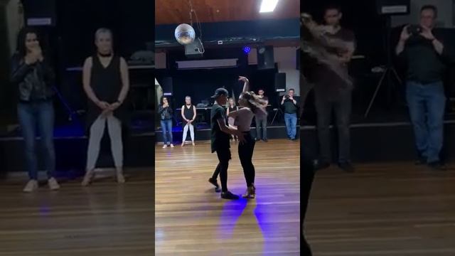 Bachata demo - Hooked on Dance смотреть онлайн