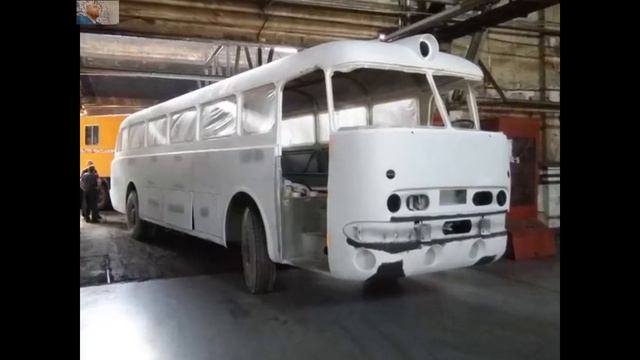 Икарус использовали 25 лет, как бытовку и сарай а Парни выкупили и довели до ИДЕАЛА сделав шедевр смотреть онлайн