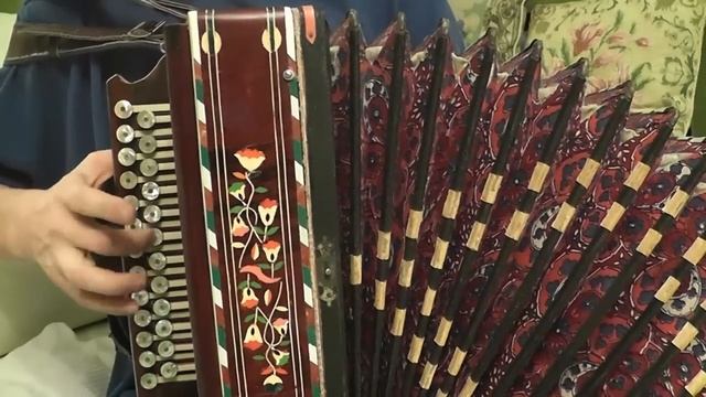 Учимся играть на гармони хромке - Барыня (часть 1) смотреть онлайн