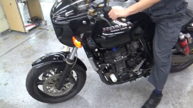 2100006091397 CB1000 Super Four T2 смотреть онлайн