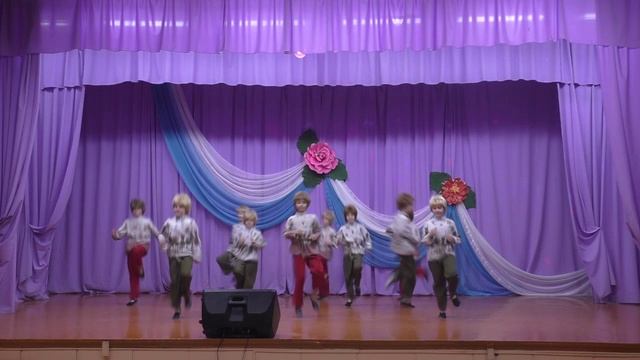 Хореографическая композиция Домовята. АЭТ" Жизнь" педагог Курченко Е.Б.mp4 смотреть онлайн