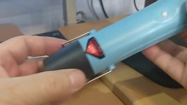 Компактный термофен Паяльный фен для термоусадки и рукоделия 300W смотреть онлайн