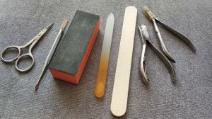 ХИТРОСТЬ ? КАК постричь жесткие ногти на ногах. Как размягчить ногти и сделать тонкими