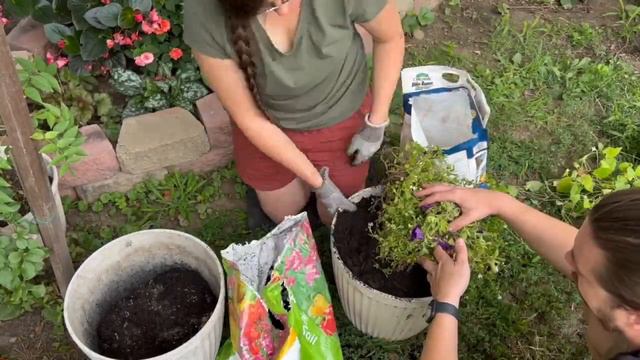 Planting All Our Leftover Flowers!!!