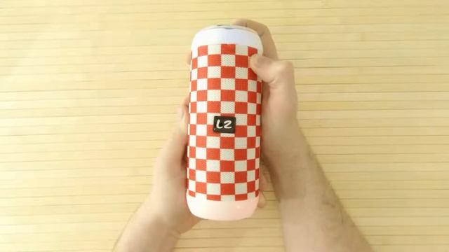 Bluetooth колонка LZ M118 Red+White. Распаковка. смотреть онлайн