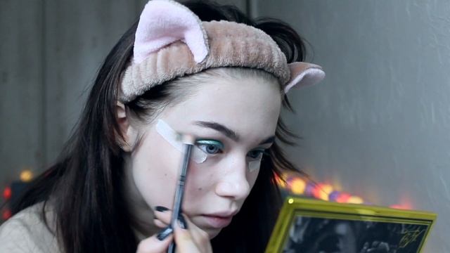 Зеленый макияж| Как не выглядеть как кондуктор? смотреть онлайн