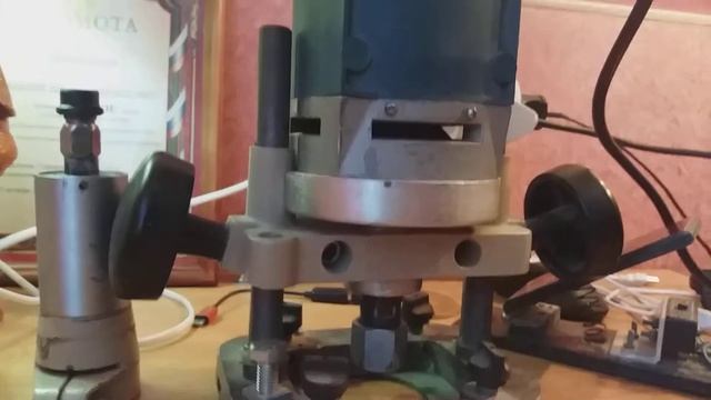 Фрезерная насадка с мотором и плавным пуском. смотреть онлайн