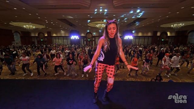 BACHATA EN KINGSTON - Salsation® Choreography by SMT Grace смотреть онлайн