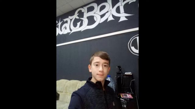 Ulug'bek Adilov - Onajon смотреть онлайн