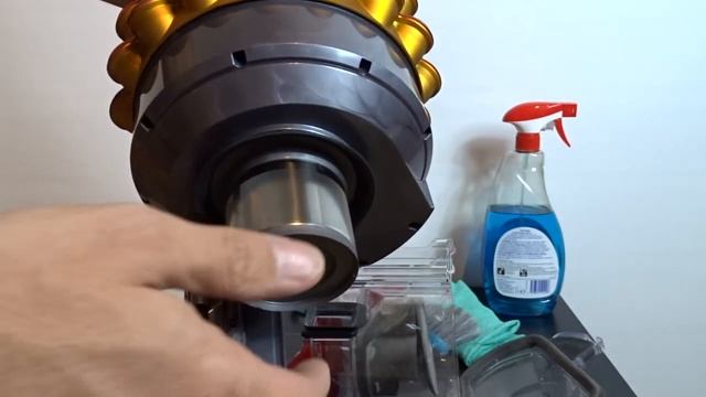 Dyson Big Ball Reinigung - Anleitung Tutorial Staubsauger sauber machen смотреть онлайн