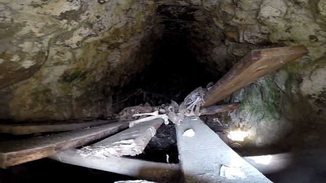 Прогулка в город мёртвых : Даргавс. смотреть онлайн