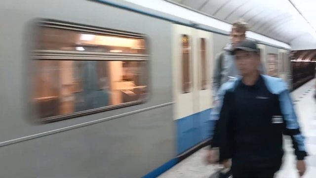 Обкатка Оки на Станции Парк Победы смотреть онлайн