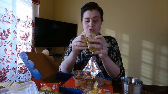 Пробую индийские сладости. Ответочка от индийских родителей. смотреть онлайн