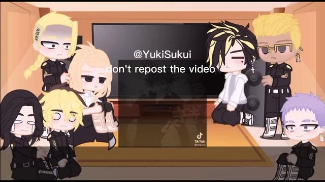 •Tokyo Revengers react to Takemichi// Takemichi as Megumi• Mangá Spoiler смотреть онлайн