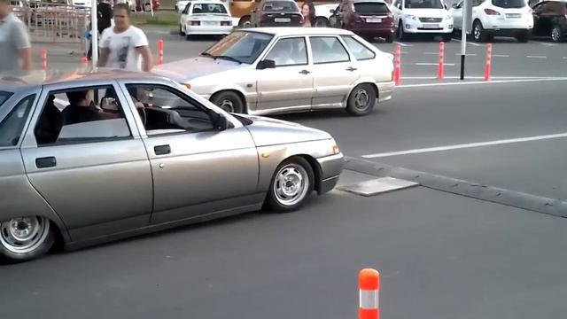 Прикол. Переезд лежачего полицейского на заниженном ВАЗе! смотреть онлайн