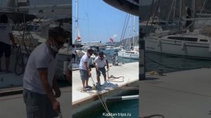 Швартовка яхты кормой в одиночку. Яхта Oceanis 45 / Яхтинг в Турции
