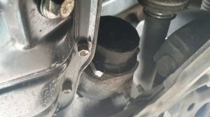 Prius 50  2017 года LPG самостоятельная замена масла