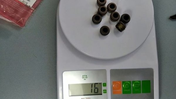 Обзор маслосъемных колпачков Rosteco Ø8 мм для ВАЗ-2101-07 (арт. 20118)