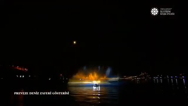 Это надо видеть: Великолепное лазерное шоу и водно-музыкальная феерия в Стамбуле смотреть онлайн