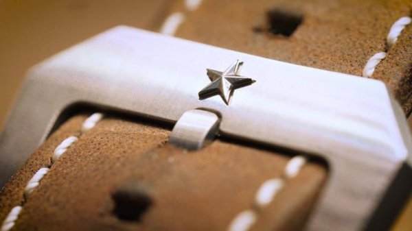 5 Reasons to buy the ZENITH Pilot Type 20 'Extra Special'