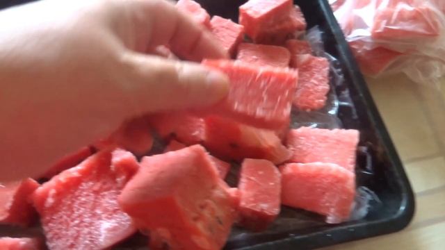 Как заморозить молоко и арбузы смотреть онлайн