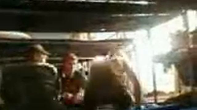 Хотел сесть смотреть онлайн