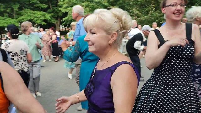 17.06.23г."Ты в море ЛЮБВИ НЕ Утонешь"...в Гомельском парке... смотреть онлайн