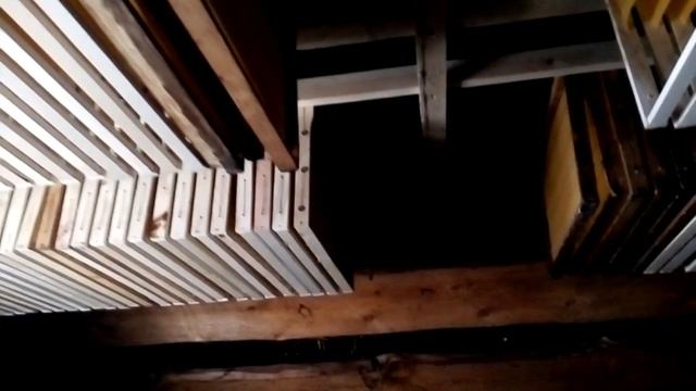 Сотохранилище для пчелиных рамок. Просто и удобно. 28.04.20. ПЧЕЛОВОДСТВО С НУЛЯ. КАК Я ЭТО ВИЖУ... смотреть онлайн