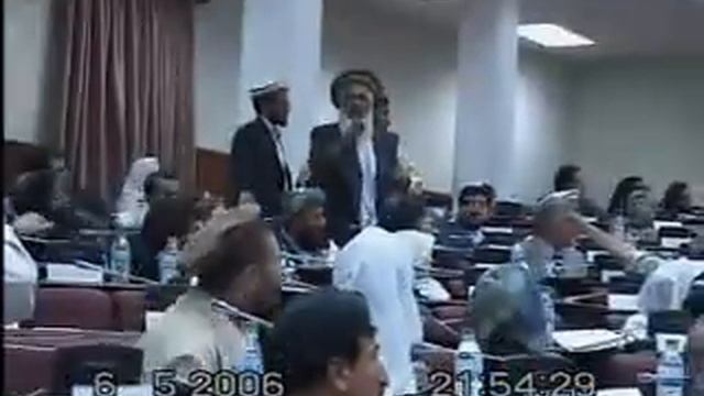 Malalai Joya is being attacked inside Afghan parliament/AfgahniCommunity смотреть онлайн