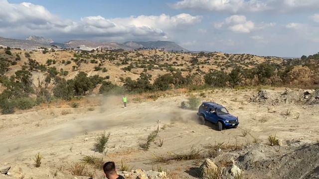 Mitsubishi Pajero 3.2Did engine Offroad race смотреть онлайн