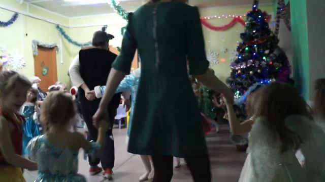 Танцы с волком и петухом смотреть онлайн