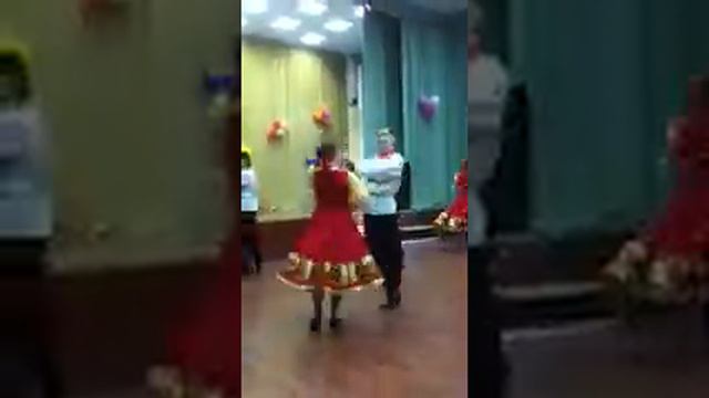 Танцы смотреть онлайн