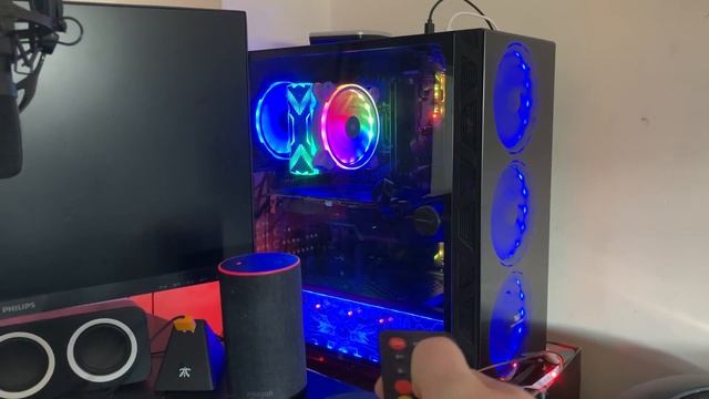 MY NEW INSANE $5,000 GAMING SETUP !!!!! (SETUP TOUR) смотреть онлайн