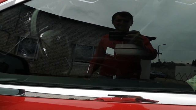 Tesla autopilot summon (Тесла автопилот управление с телефона) смотреть онлайн