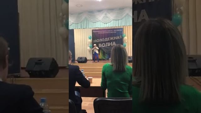 Новойдарский Никита с премьерой песни “Baby Beluga” смотреть онлайн