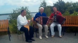 "Как над Доном", исп. Владимир Глазунов, Василий Гордеев, Роман Сальников