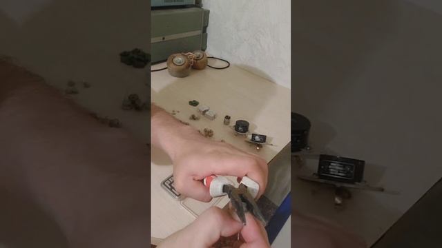 Драгметаллы из приемки металлолома. смотреть онлайн