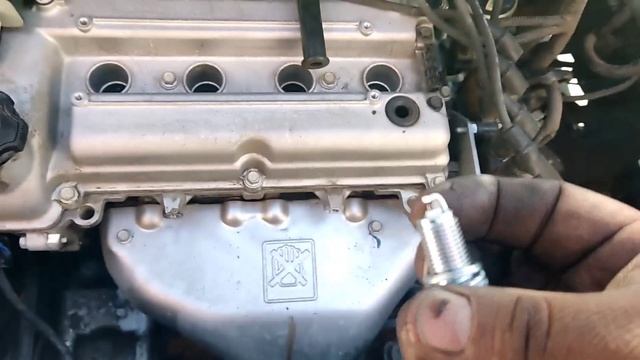 Cambio de bujias chevrolet beat,spark Motor S-TEC II 16V 1.2L смотреть онлайн