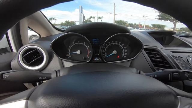 2019 Ford Fiesta SE смотреть онлайн