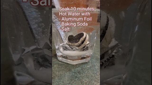 Cleaning an extremely tarnished silver ring found metal detecting смотреть онлайн