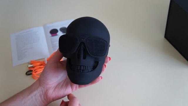 Полный обзор блютуз колонки Skull Bluetooth Speaker смотреть онлайн