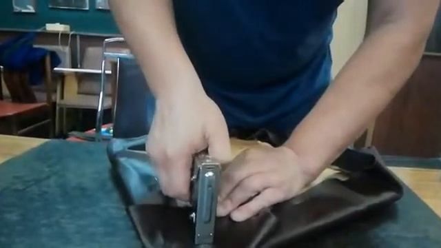 Обивка стула своими руками. Часть 3-я. Обивка сиденья стула натуральной кожей. смотреть онлайн