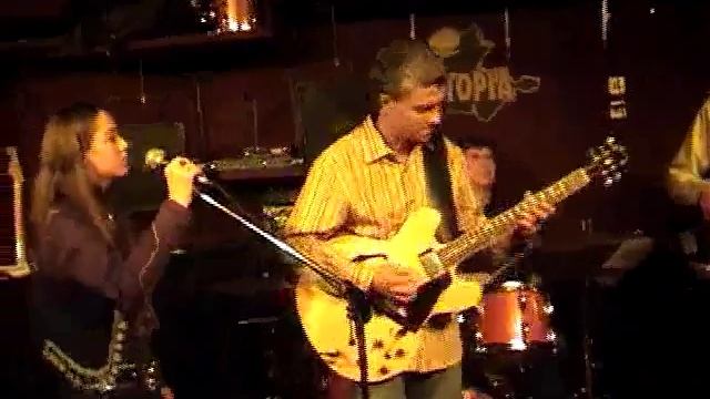 Crossroads live Utopia смотреть онлайн