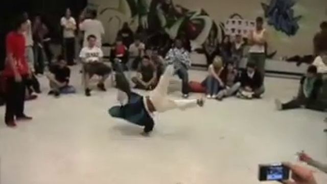 Roy v Hee смотреть онлайн